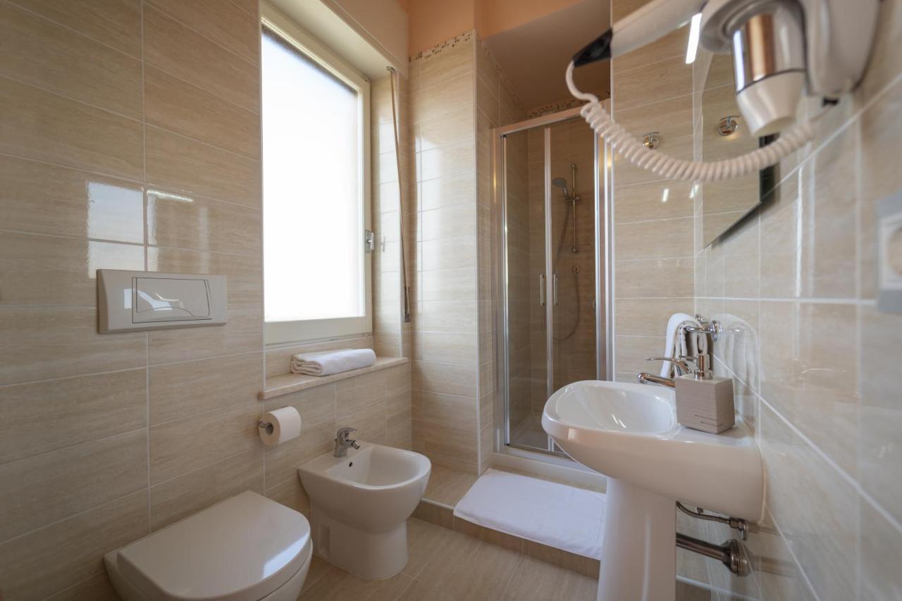 Boutique Rooms Carbonazzi 17 Cagliari Kültér fotó